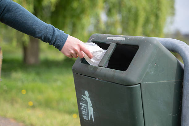 istock Promoting Responsible Waste Disposal Practices in a Park Setting is Essential for Everyone 2211941814
