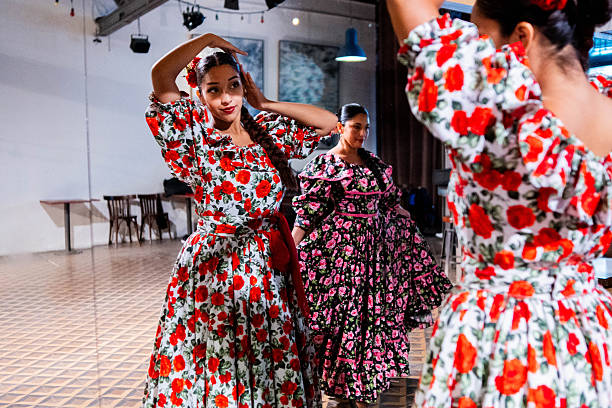 Argentinian performance woman getting ready in front of the mirror