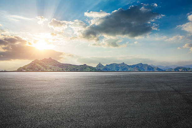 istock The great wall of china on a sunny day 2212073825
