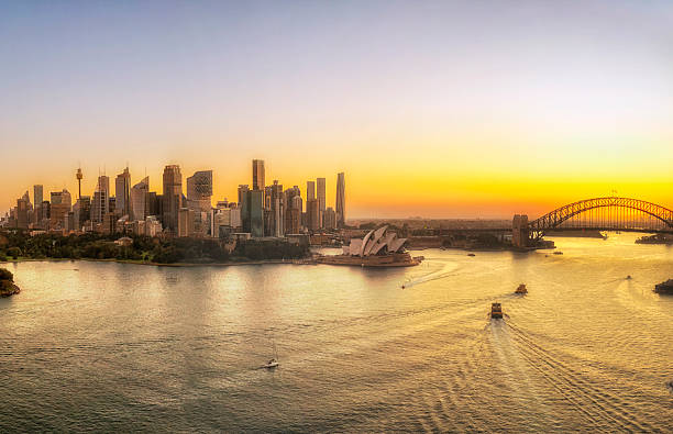 istock D Sydney Crem pt golden far 2212140260