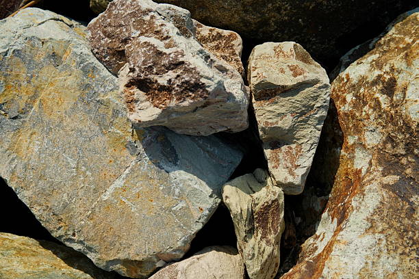 Neatly laid stones of various sizes
