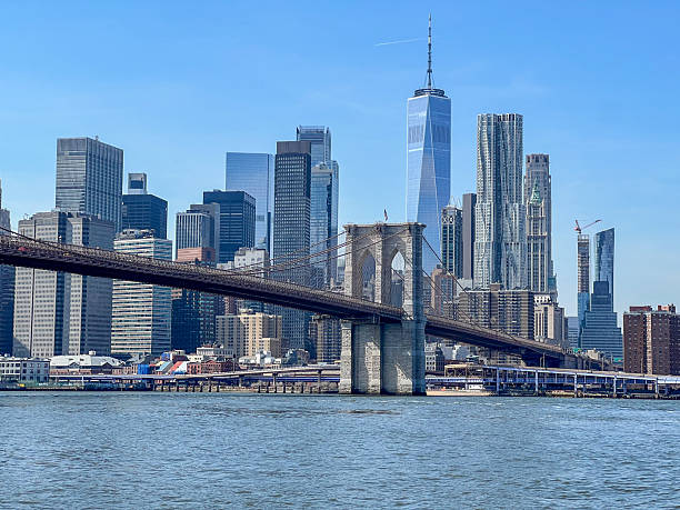 istock Iconic Brooklyn Bridge Overlooking Manhattan Skyline 2212376994