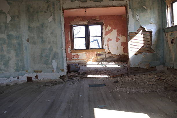istock Abandoned Buildings in Saskatchewan 2212395793