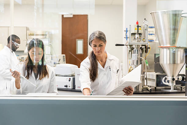 istock Scientists Collaborate on Research in a Modern Lab 2212414142