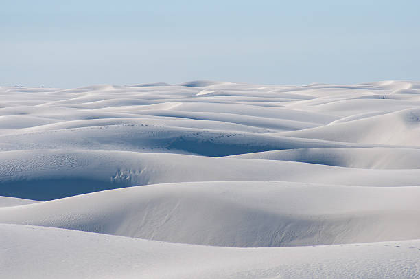 istock Vast white sand dunes in New Mexico 2212509415