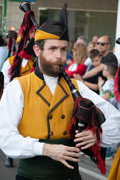 Talavera de la Reina, Toledo, Castilla-La Mancha, Spain, April 26, 2025. The Mondas of Talavera de la Reina are a festival with ancient roots, declared of National Tourist Interest. Its origins date back to Roman times, when offerings were made to the goddess Ceres, but in the 7th century, it was Christianized in honor of the Virgin of the Prado. Every year, the celebration culminates with the Great Procession of Mondas, attended by thousands of people dressed in the typical costumes of the area, along with folkloric groups and mayors from different municipalities. The parade winds through the streets of Talavera with offerings and ends at the Basilica of Our Lady of the Prado, with a floral offering.