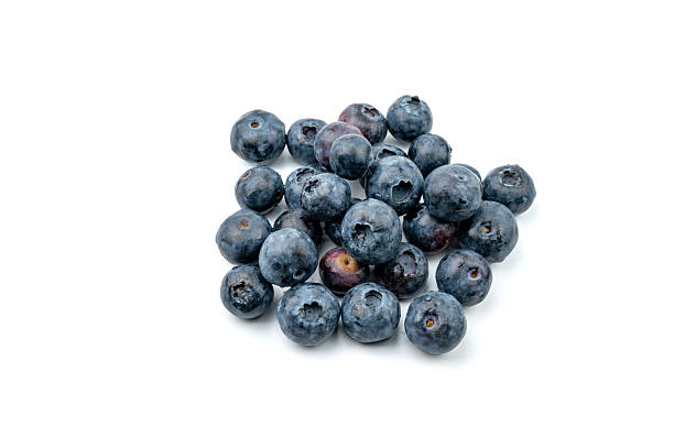 istock A bunch of blueberries on a white background 2212603941