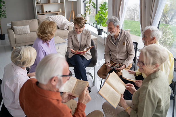 Friendly conversation among seniors in a cozy setting