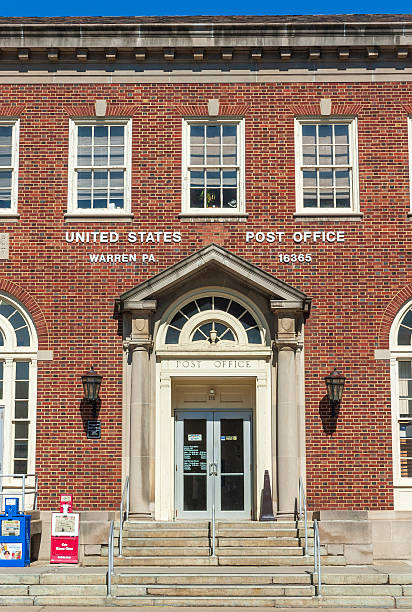 istock Downtown Warren PA on a Clear Summer Day 2212697154