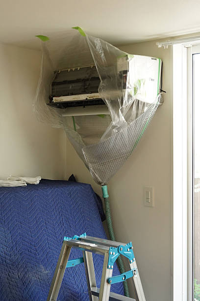 istock Professional Air Conditioner Cleaning Services 2212742070