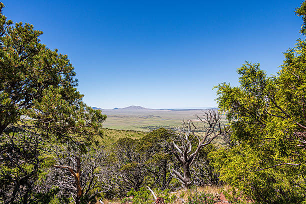 istock Raton-Clayton Volcanic Field 2212817883