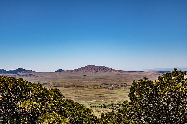 istock Raton-Clayton Volcanic Field 2212818181