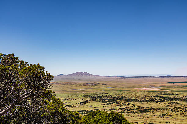 istock Raton-Clayton Volcanic Field 2212818311