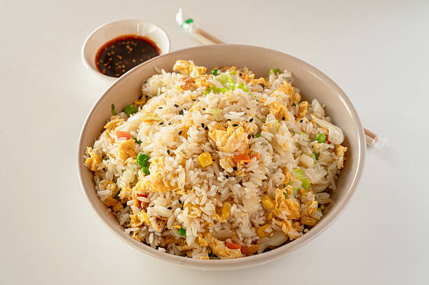 Arroz Frito de Lombo e Alho-Poró: Sabor Oriental Fácil - receita deliciosa profissional - passo 2