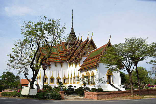 istock Thai Buddhist Temple Building.jpg 2212835482