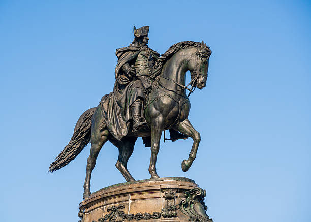 istock The Washington Monument in Philadelphia at Eakins Oval 2212876835