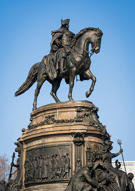 istock The Washington Monument in Philadelphia at Eakins Oval 2212876870