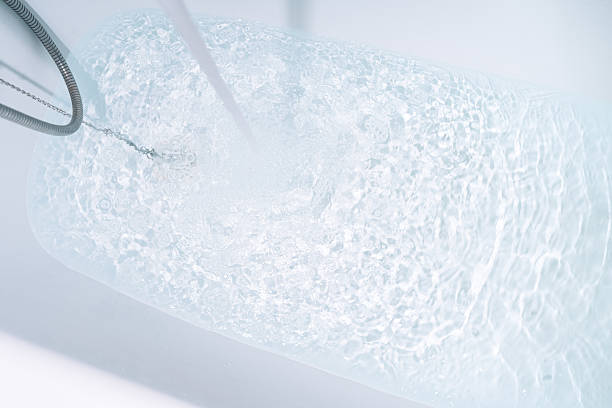 Put hot water in the bath