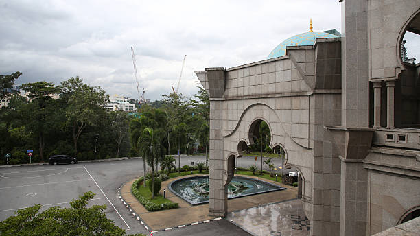 istock Masjid Wilayah Persekutuan 2212948049