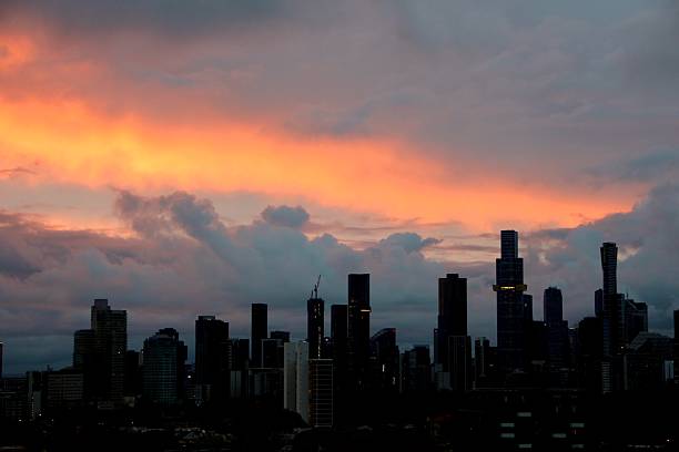 istock Pink cloud sliver towards the Melbourne skyline 2212968523