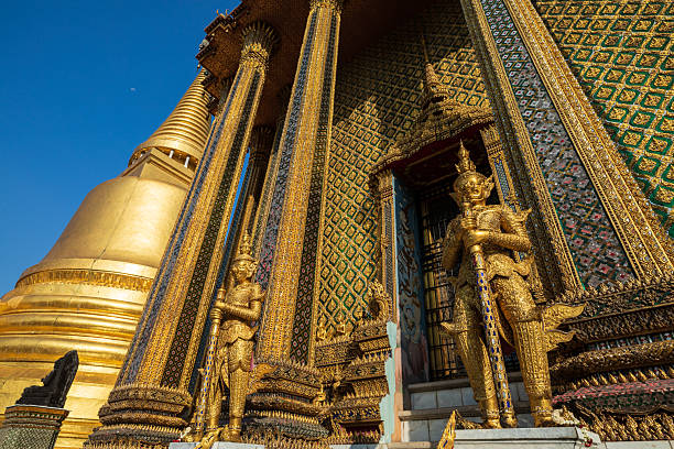 istock Bangkok-Wat Phra Si Rattana Satsadaram 2213012651