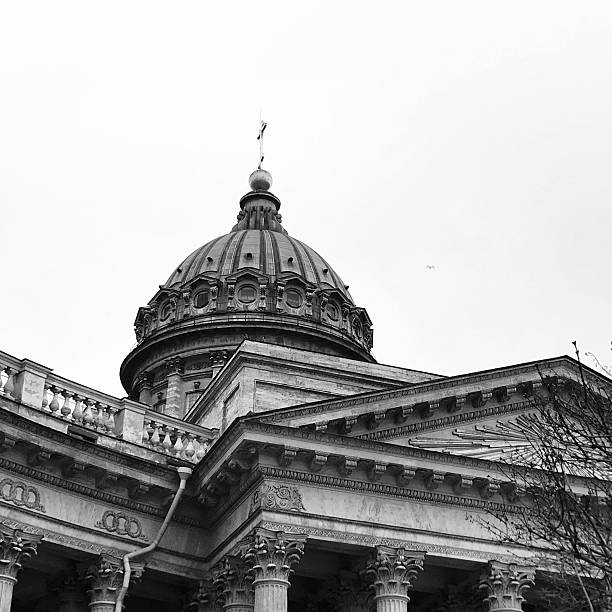 istock Kazan Cathedral in St. Petersburg 2213018211