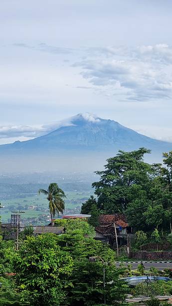 istock View of Mount Merapi from Gunungkidul 2213175315