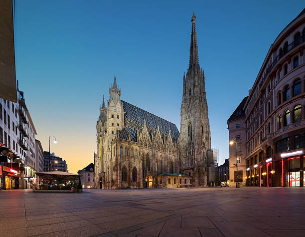 istock Stephen's Cathedral at dusk in Vienna 2213182752