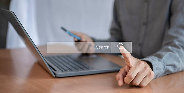 istock internet search Internet use for business and communication 2213478130