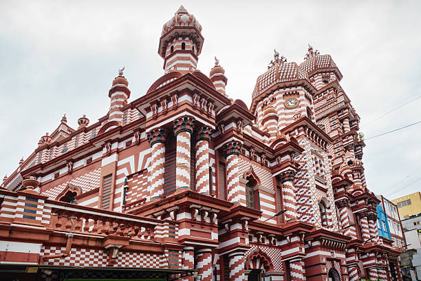 istock Colombo Sri Lanka Jami Ul Alfar Mosque 2213599606