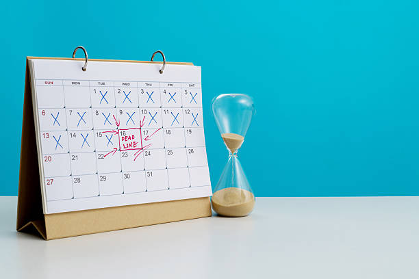 istock Calendar number 16 with word deadline 2213673359