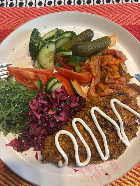 istock Everyday Healthy Meals 2213680081