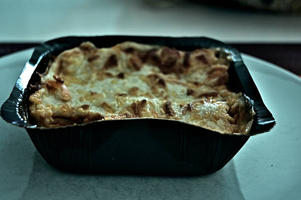 istock Ready-to-eat prepared and frozen meals 2213754118