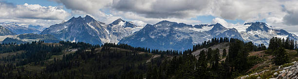 istock Scenic mountain landscape showcasing rugged terrain and dramatic clouds during afternoon in the wilderness 2214015964