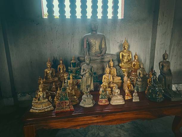 Wat Chang Mob is a peaceful Buddhist temple located near the Thai–Cambodian border in Surin Province, Thailand. Despite having no residing monks, the temple is well-kept by the local villagers and serves as a serene place for spiritual retreat and cultural reflection.