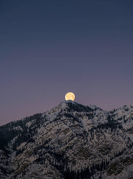 istock Moonrise in the mountain 2214101118
