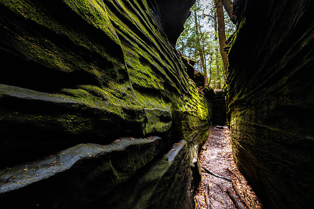 istock Green Caves Ledges Trail Scenic View 2214150945