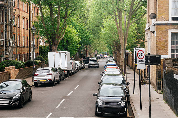 istock Street in London 2214230330