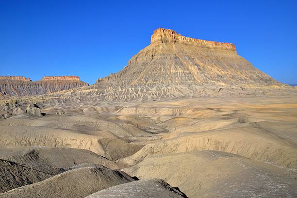 istock Caineville and Factory Butte, Utah 2214284012