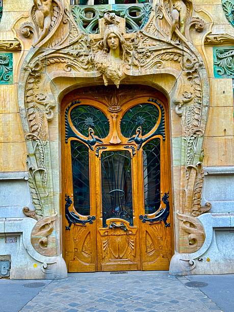 istock Paris, France 2214346025