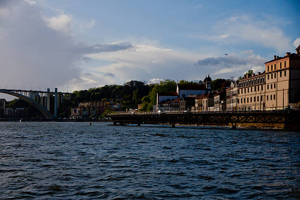istock Brief: Trending Travel Destinations:Porto 2214475006