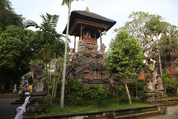 istock Dalem Puri Peliatan Temple 2214704721
