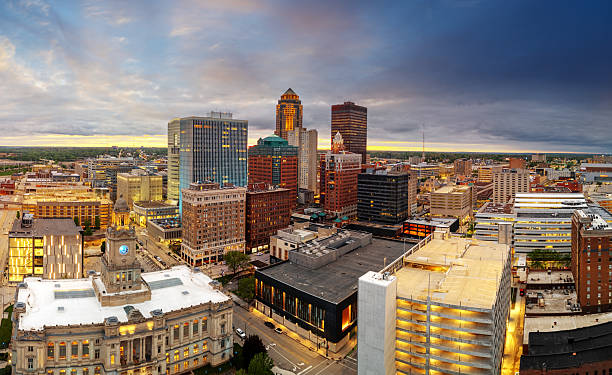 istock Des Moines, Iowa, USA 2214710092