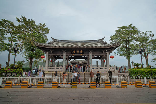 Guangji Bridge, located in Chaozhou, Guangdong, China. Guangji Bridge is one of the four great ancient bridges in China, built in 1171 AD, with a history of more than 800 years. It was a masterpiece of bridge construction in ancient times.