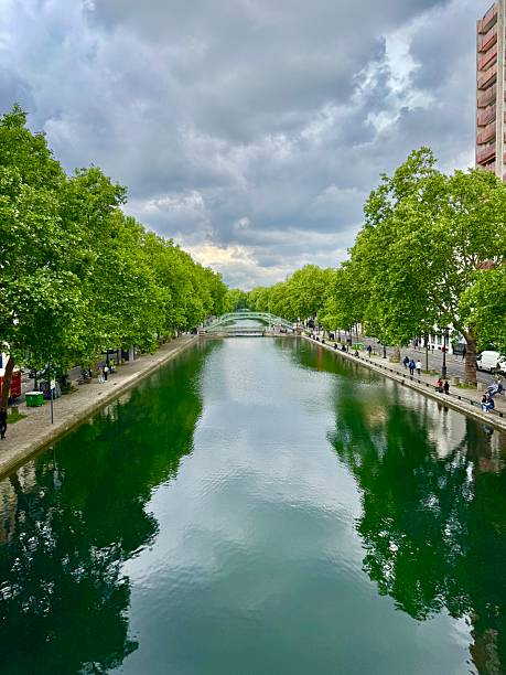 istock Canal Saint Martin, Paris 2214728823