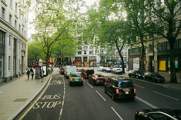 istock Traffic in London 2214990056