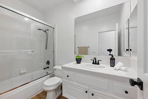 istock Modern California Home with Natural Light, Open Floor Plan, and Scenic Views 2215116884