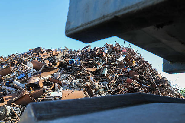Various iron scrap intended for recycling.The material includes iron sheets, structural profiles, pipes, and other iron elements, primarily originating from construction and industrial waste. The iron is sorted and prepared for further processing, without significant presence of other metals or contaminants. It is intended for secondary processing in accordance with recycling industry standards.Unsorted / Partially sorted