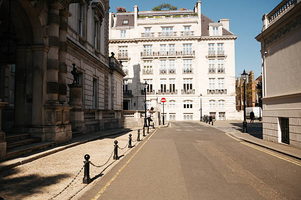 istock Street in London 2215243394
