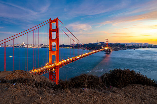 istock Golden Gate Bridge San Francisco Sunset View 2215861721